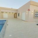 VILLA AVEC PISCINE À SIDI JMOUR DJERBA ZA - RÉF V682