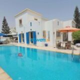 BELLE VILLA AVEC PISCINE EN ZONE TOURISTIQUE DJERBA-RÉF V623