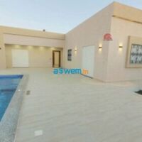  VILLA AVEC PISCINE À SIDI JMOUR DJERBA ZA - RÉF V682