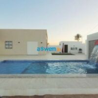 VILLA AVEC PISCINE À SIDI JMOUR DJERBA ZA - RÉF V682